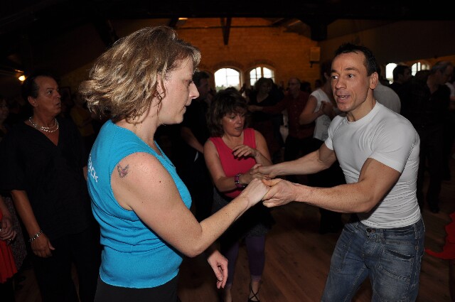 min 2008 10 05 station danse 084
